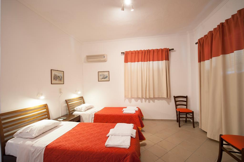 Zarkadis Beach Apartments Planos Zimmer foto