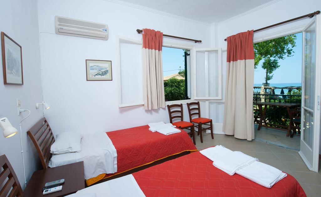 Zarkadis Beach Apartments Planos Zimmer foto