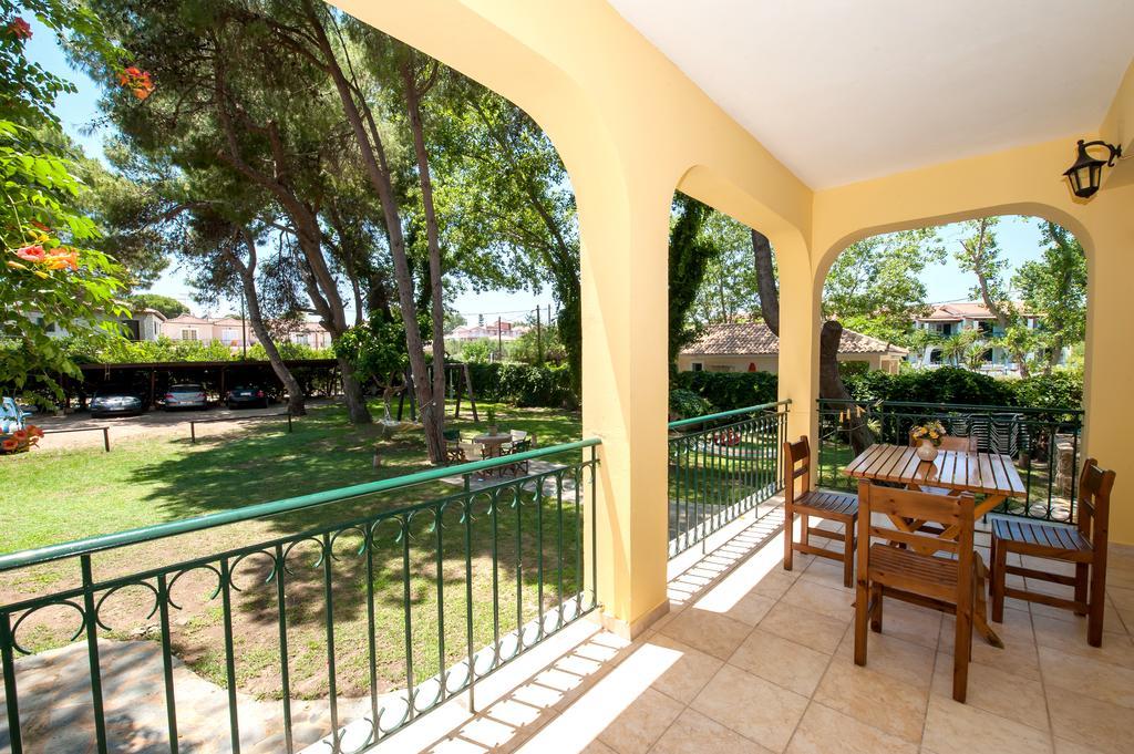 Zarkadis Beach Apartments Planos Exterior foto